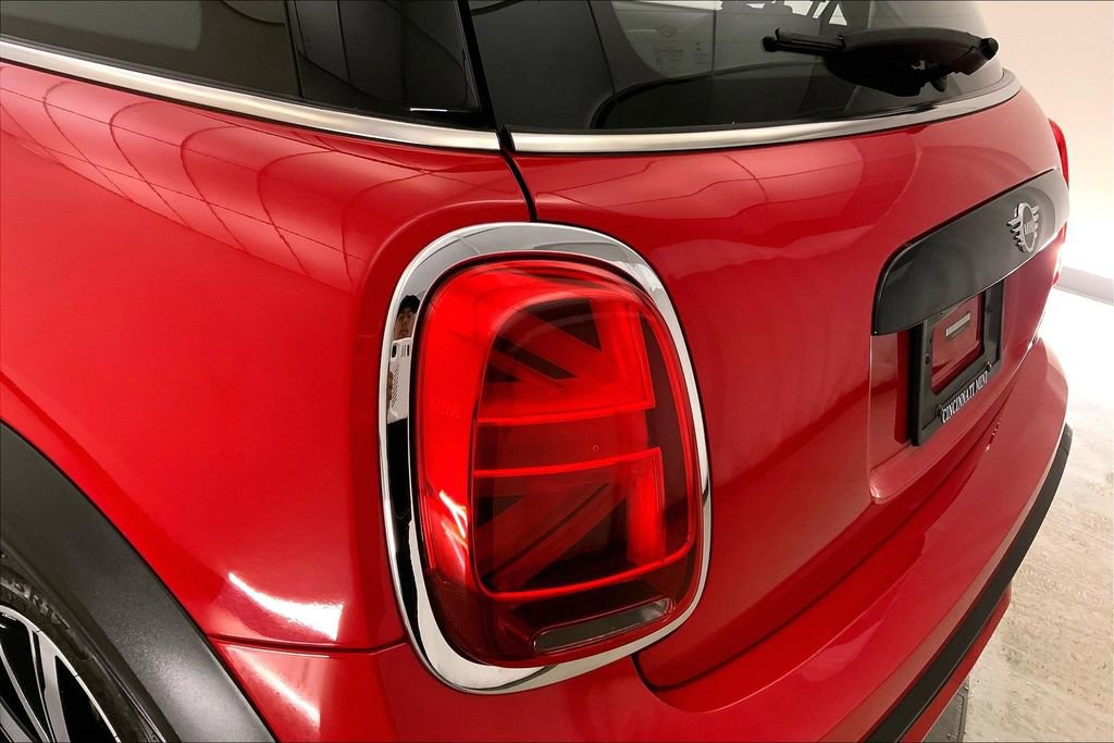 Used 2023 MINI Cooper S w/ Signature Upholstery Package image 28
