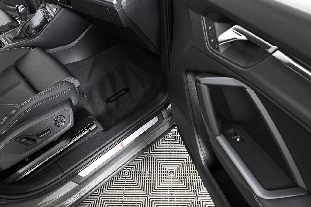 New 2025 Audi Q3 2.0T Premium image 23