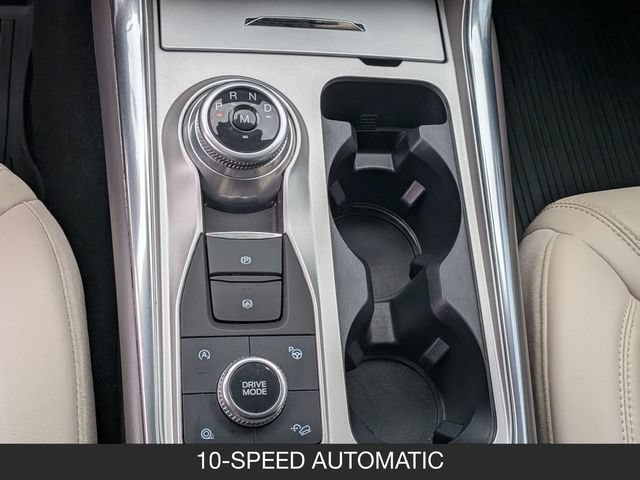 Used 2020 Ford Explorer Platinum w/ Premium Technology Package AWD/4WD image 17