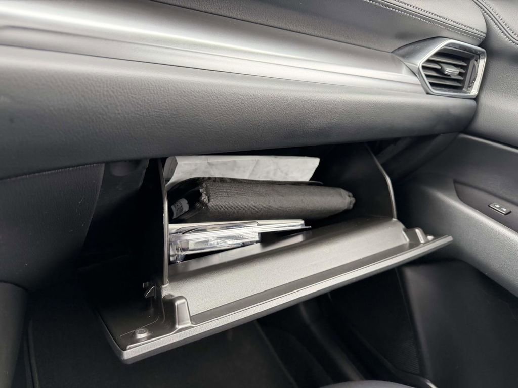 Used 2020 MAZDA CX-5 Touring image 32