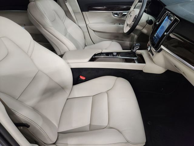 Used 2018 Volvo S90 T5 Momentum w/ Convenience Package AWD/4WD image 3