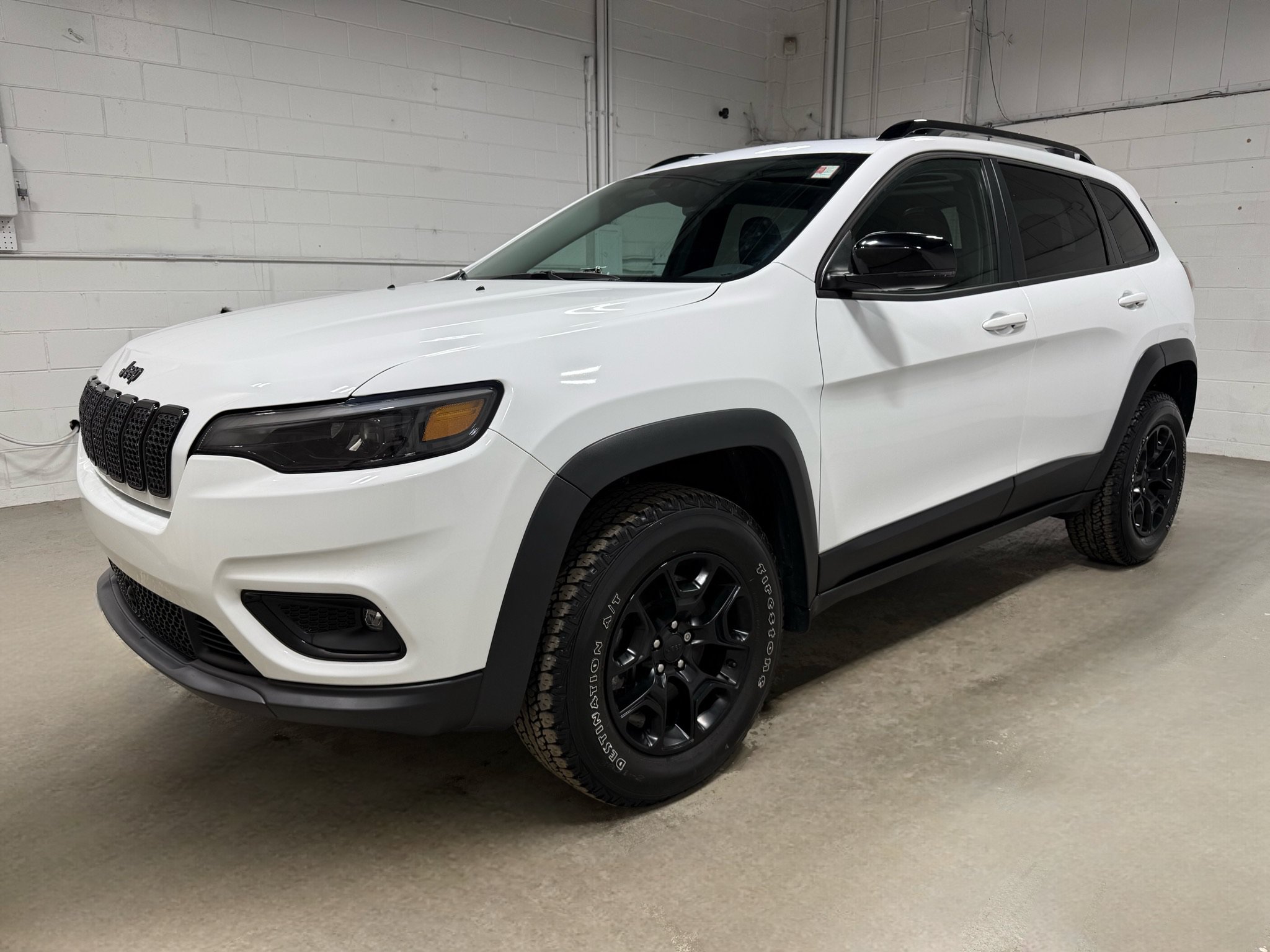 Used 2022 Jeep Cherokee Latitude w/ Sun & Sound Group