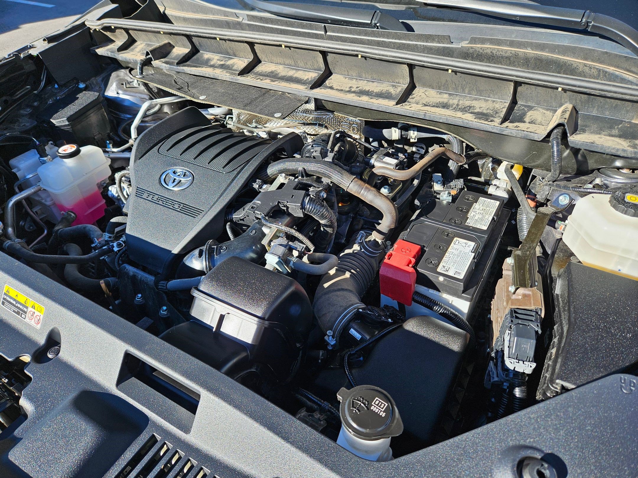 Used 2024 Toyota Highlander LE image 36