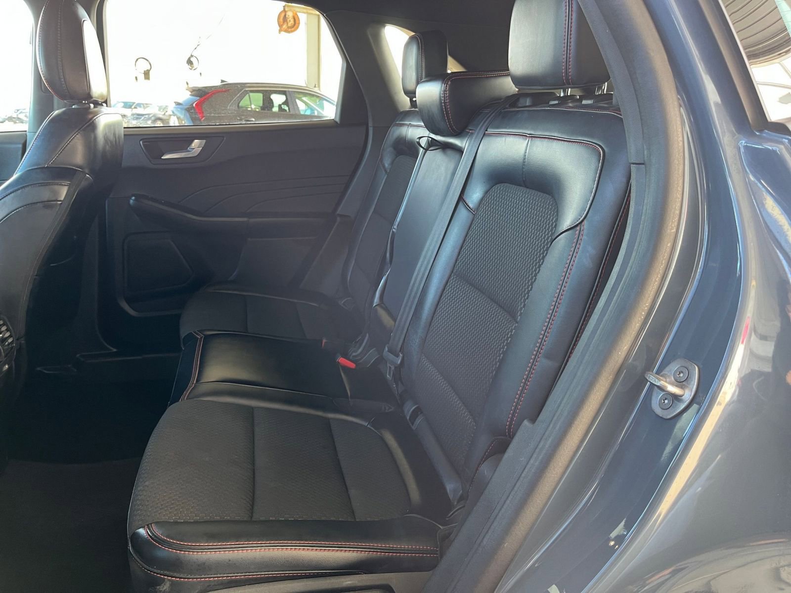 Used 2023 Ford Escape ST-Line image 25