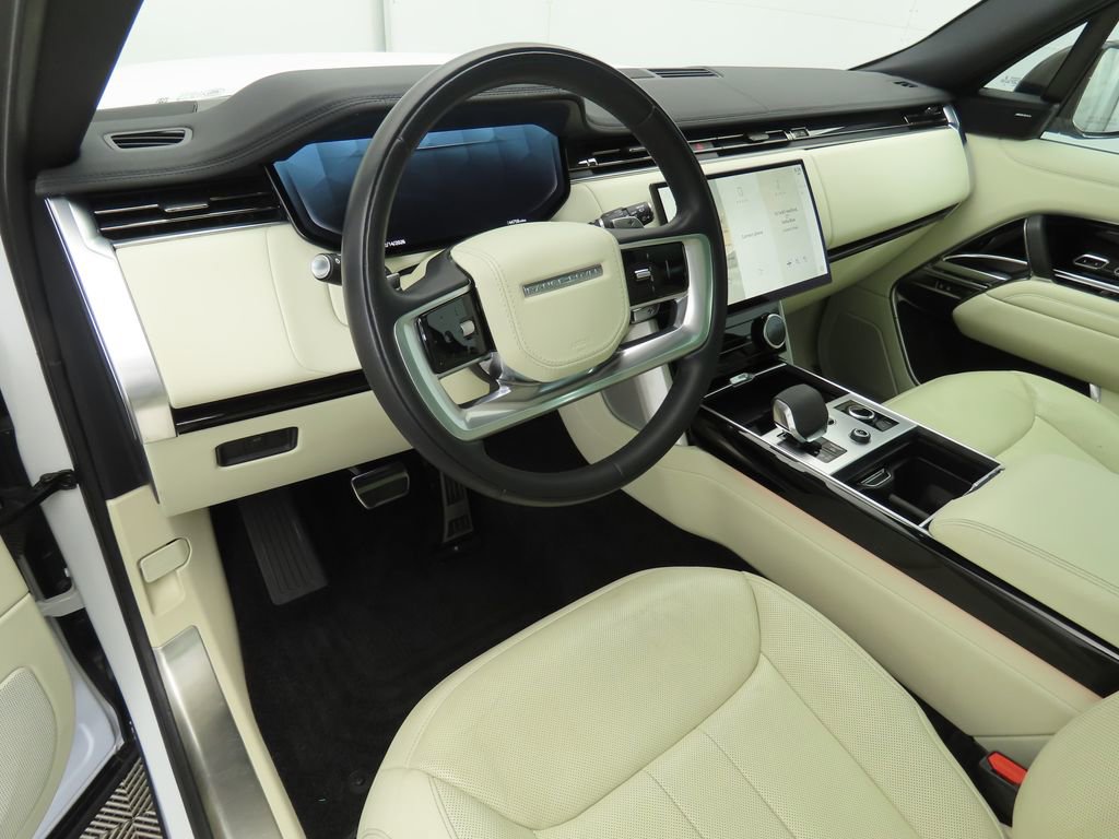 Certified 2023 Land Rover Range Rover Long Wheelbase SE image 9