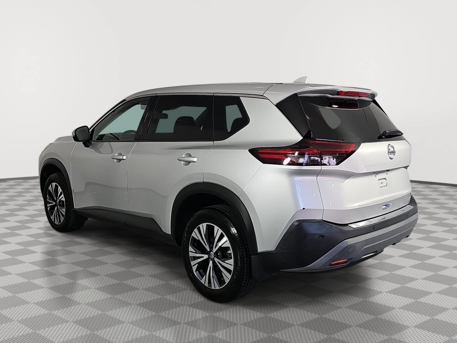 Used 2021 Nissan Rogue SV FWD image 6