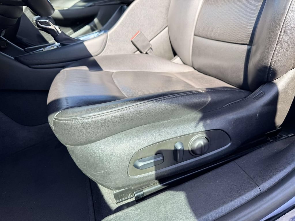 Used 2024 Chevrolet Malibu LT FWD image 14