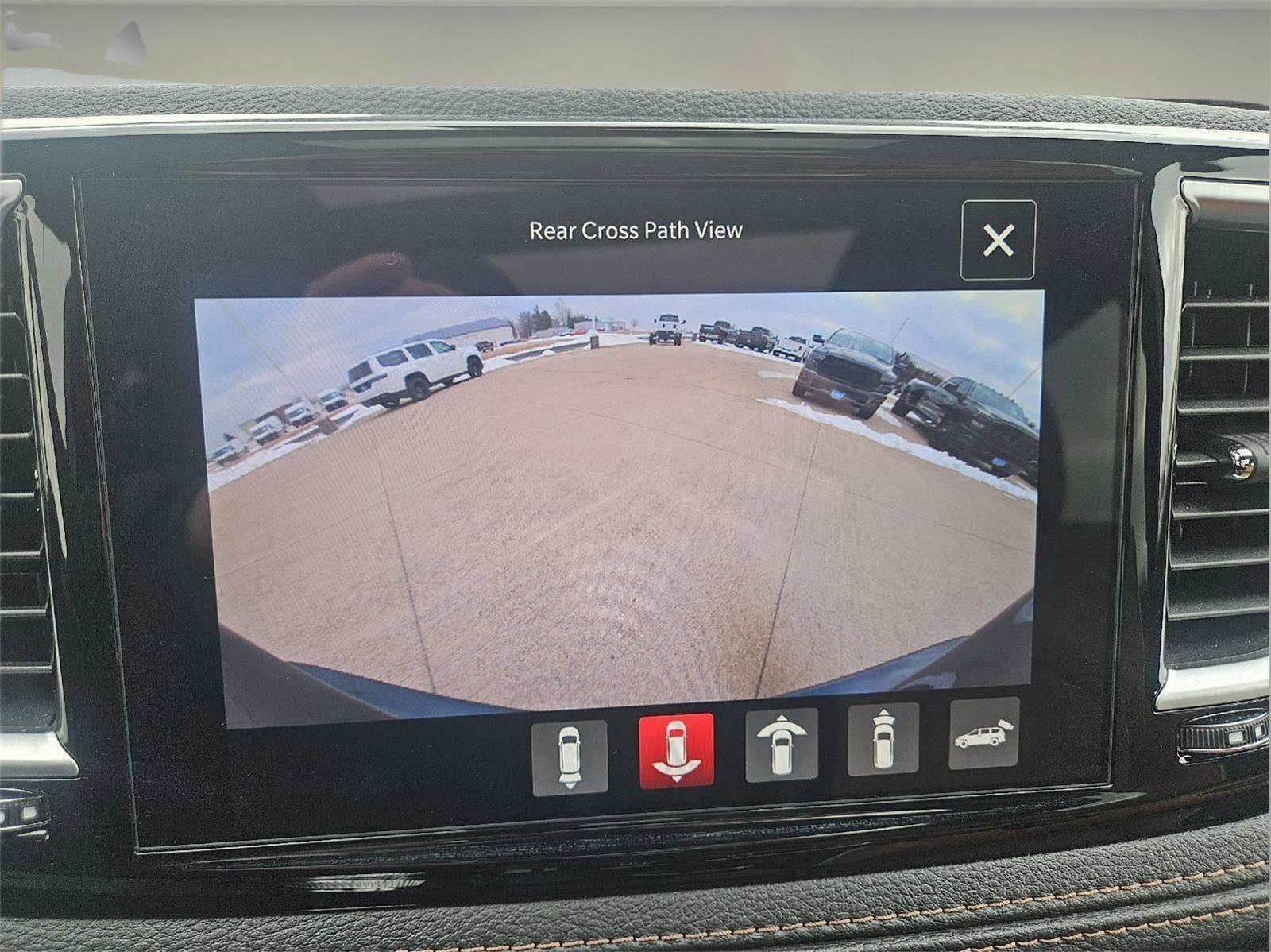 Used 2025 Chrysler Pacifica Pinnacle image 41