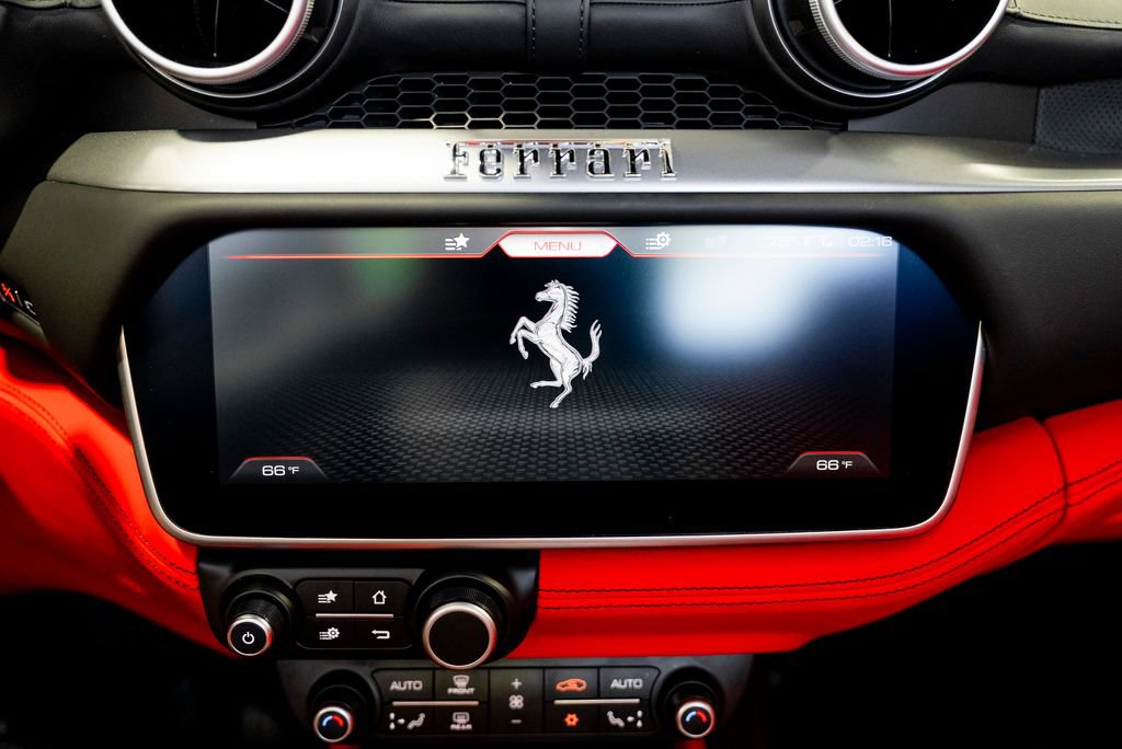 Used 2020 Ferrari Portofino RWD image 53