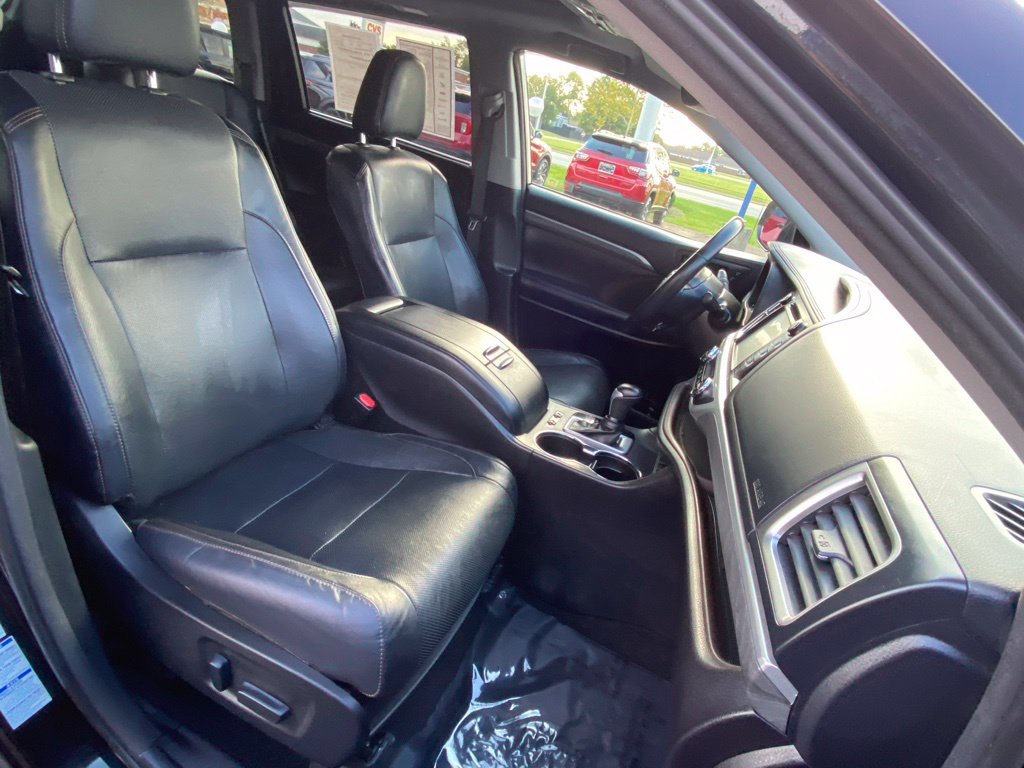 Used 2018 Toyota Highlander Limited w/ Protection Package #3 AWD/4WD image 35
