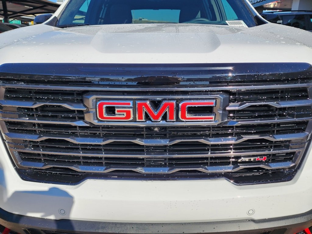 New 2026 GMC Acadia AT4 image 10