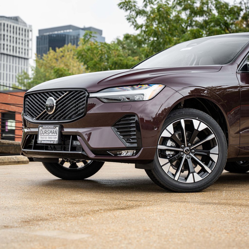 New 2026 Volvo XC60 B5 Ultra w/ Protection Package Premier image 2