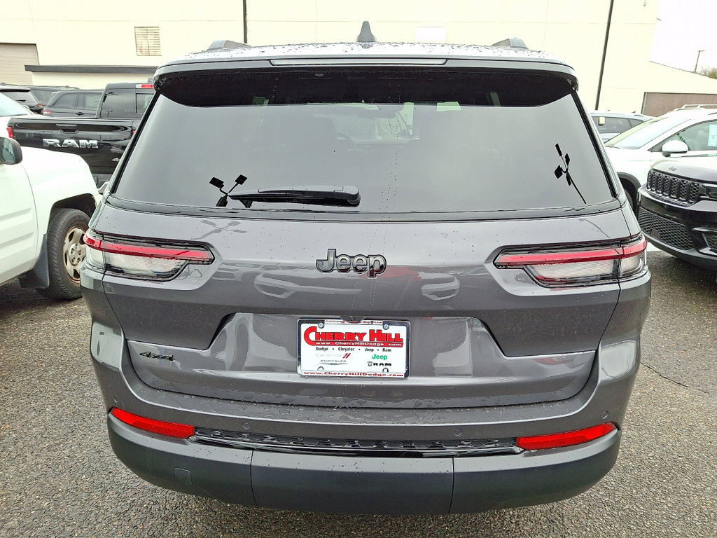 New 2025 Jeep Grand Cherokee L Altitude image 6