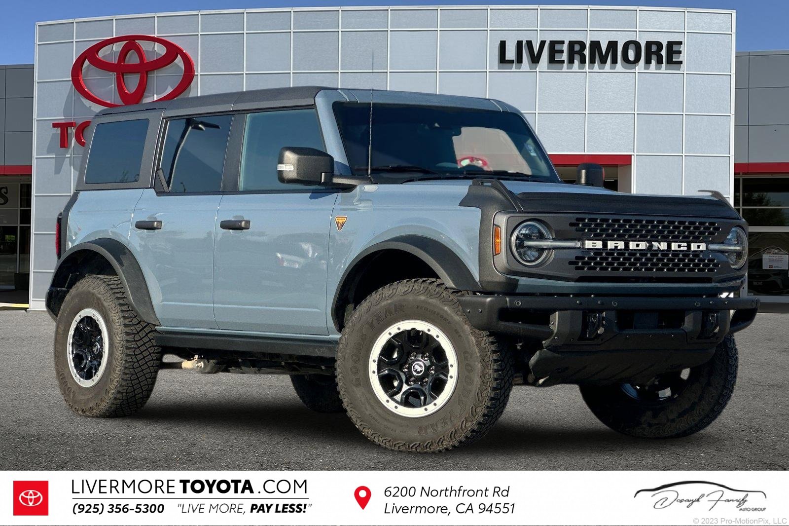 Used 2023 Ford Bronco Badlands image 1