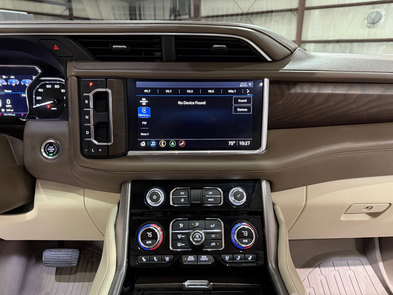 Used 2021 GMC Yukon XL Denali w/ Denali Premium Package image 36