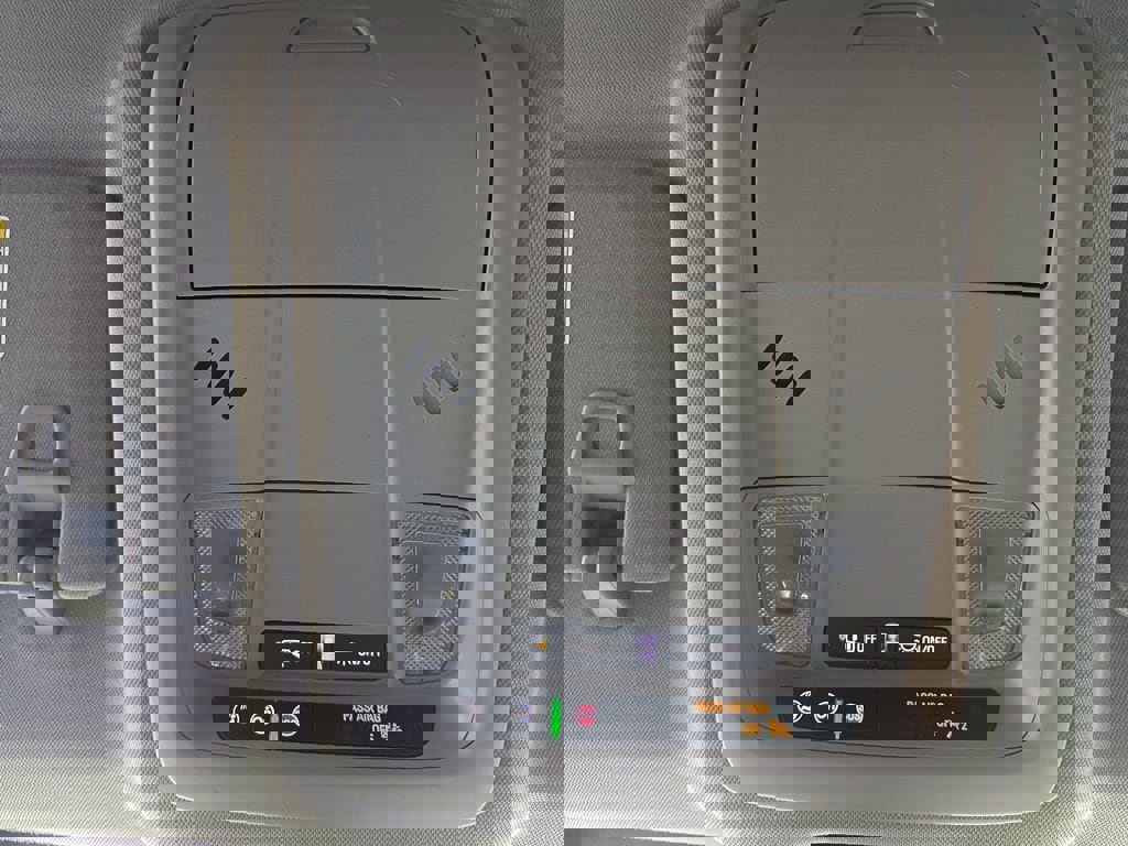 Used 2023 Chevrolet Equinox LT w/ LPO, Floor Liner Package image 26