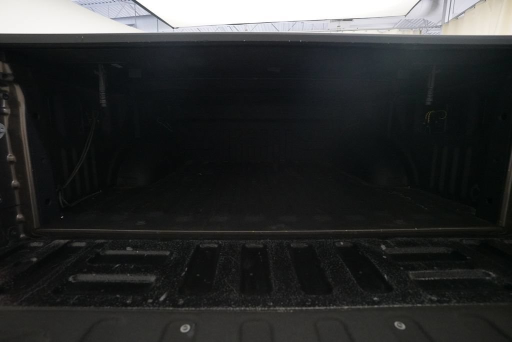 Used 2016 Ford F150 XLT w/ Equipment Group 301A Mid AWD/4WD image 10