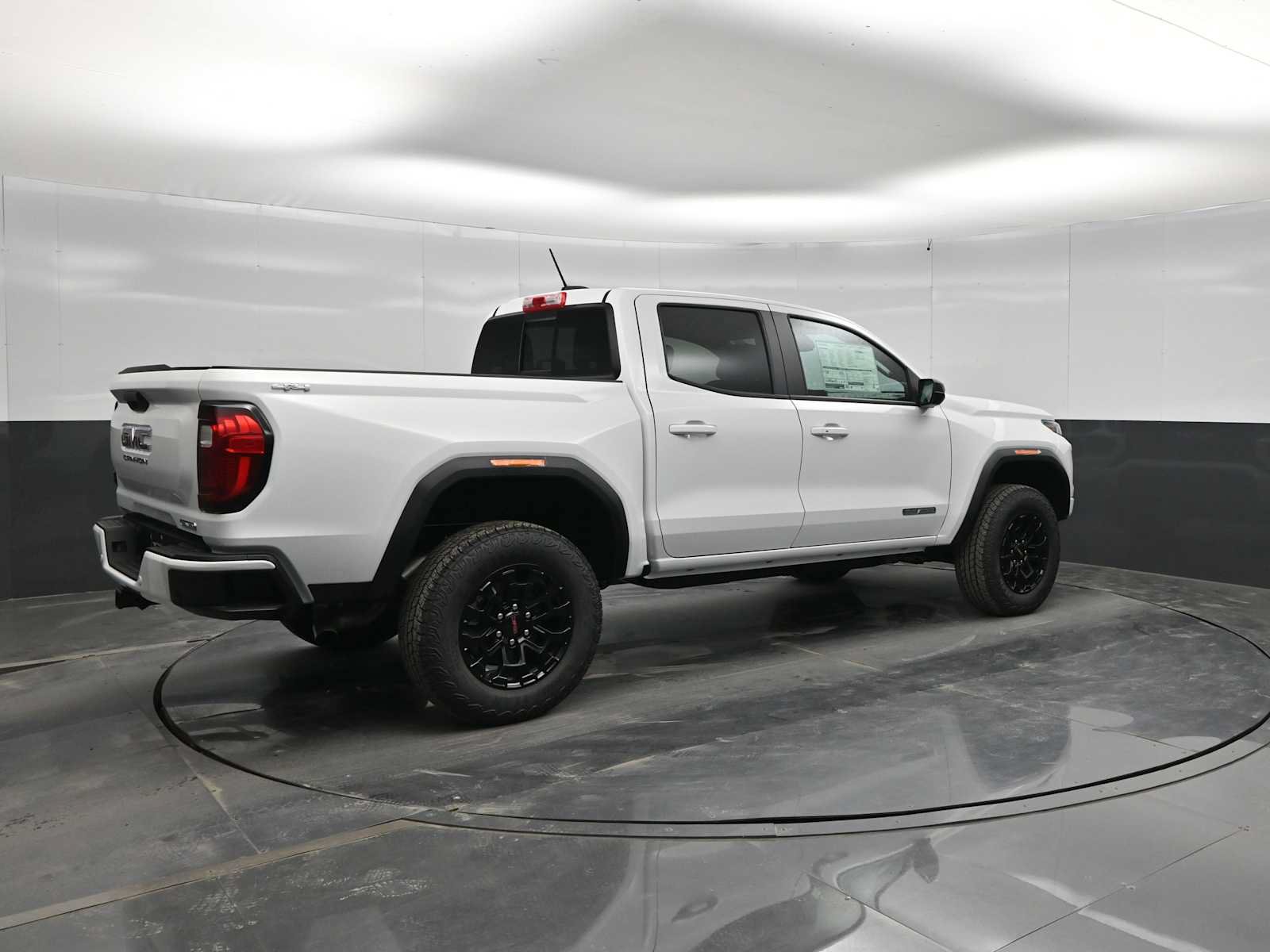 New 2026 GMC Canyon Elevation AWD/4WD image 8