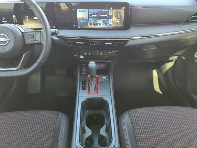 Certified 2025 Nissan Kicks SR FWD image 22