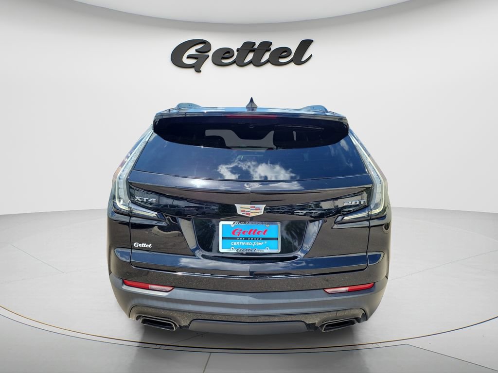 Used 2019 Cadillac XT4 Sport w/ Cold Weather Package image 5