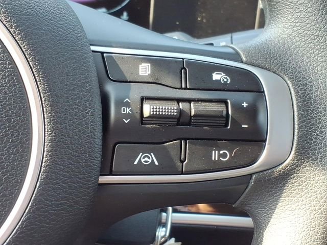 Used 2025 Kia Sportage LX AWD/4WD image 26