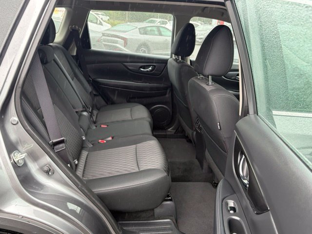 Used 2018 Nissan Rogue S AWD/4WD image 28