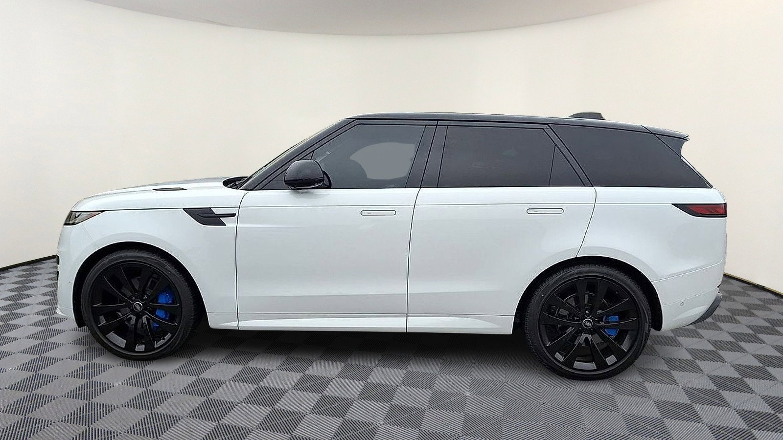 Used 2024 Land Rover Range Rover Sport Dynamic SE image 5