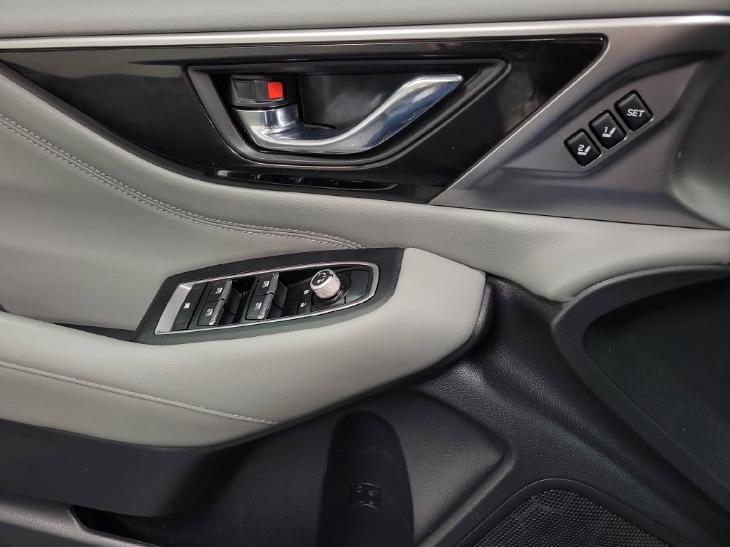Used 2020 Subaru Legacy Limited AWD/4WD image 30