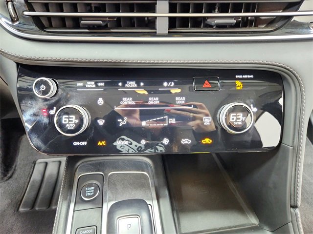 Used 2025 INFINITI QX60 Pure image 32