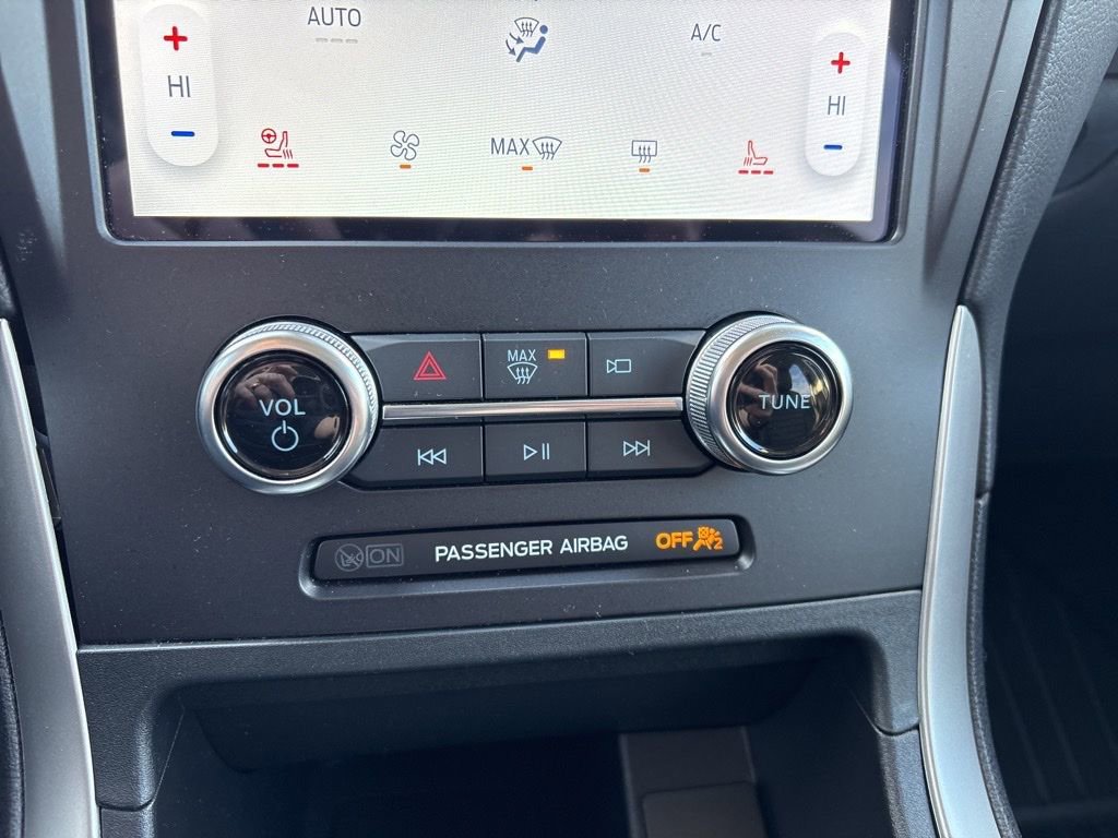 Used 2024 Ford Edge SEL w/ Convenience Package image 10