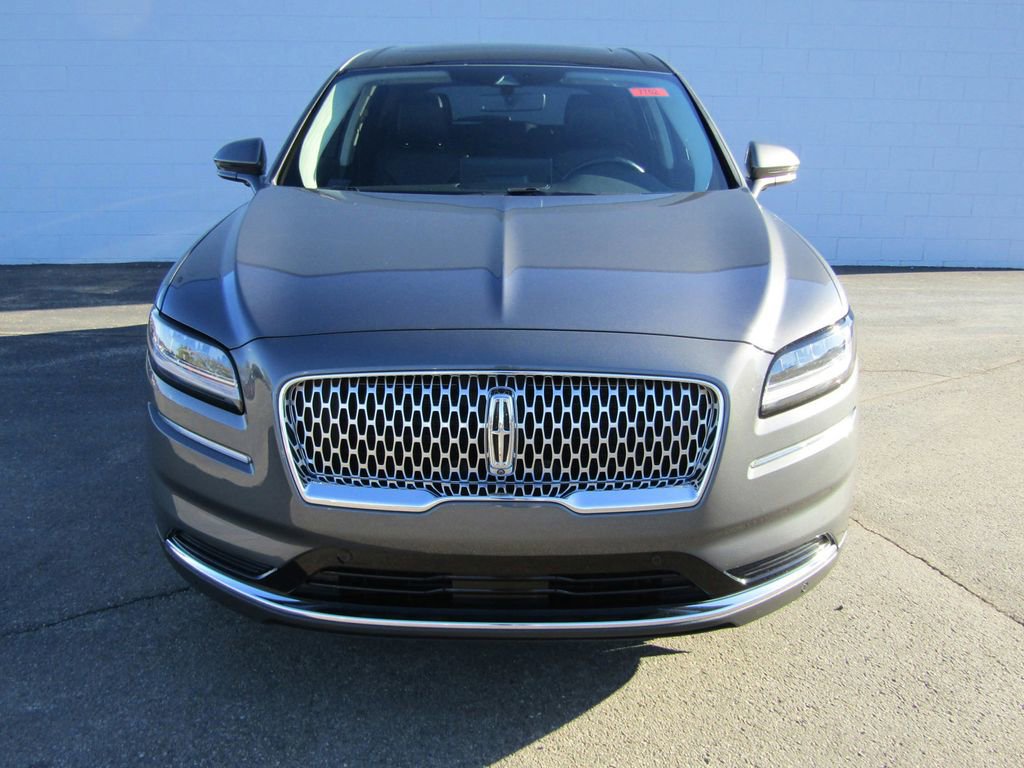 Used 2021 Lincoln Nautilus Reserve w/ Equipment Group 201A image 3