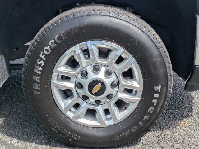 Used 2025 Chevrolet Silverado 2500 LT w/ Convenience Package AWD/4WD image 12