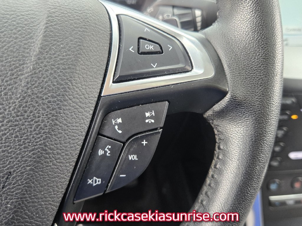 Used 2016 Ford Edge Titanium w/ Equipment Group 302A FWD image 27