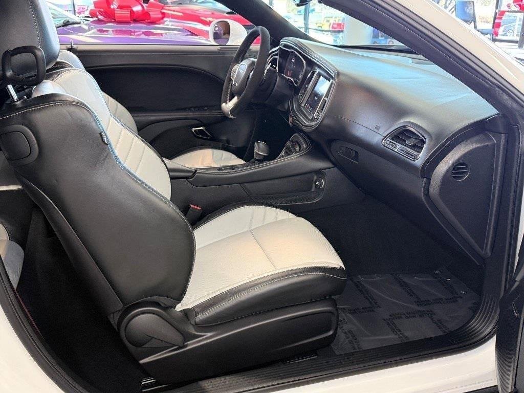 Used 2022 Dodge Challenger SRT Hellcat image 16