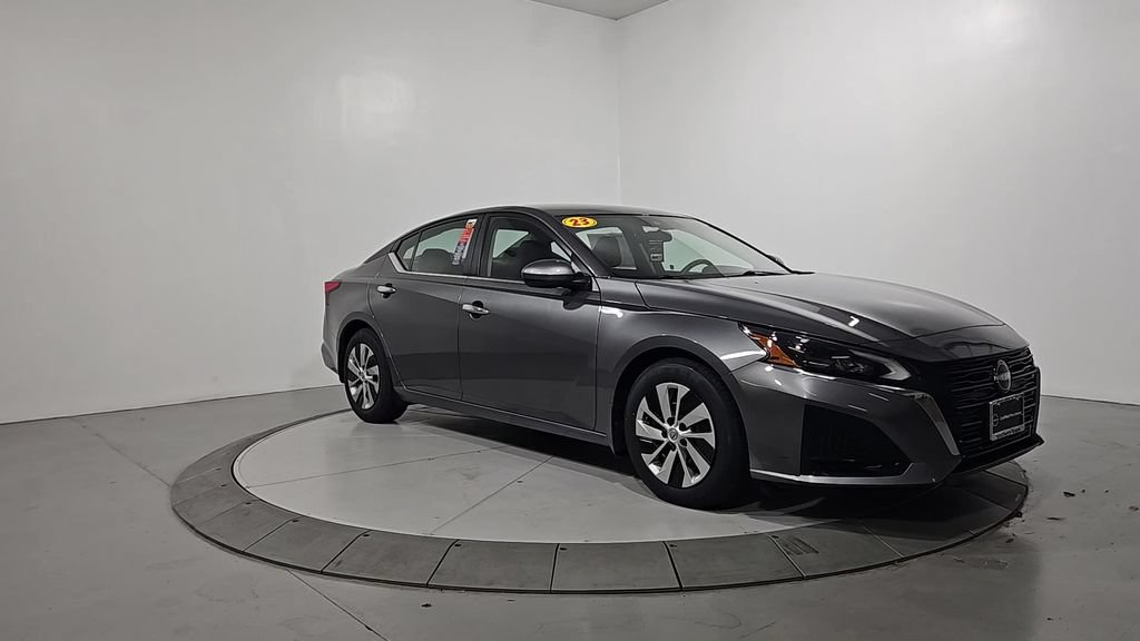 Certified 2023 Nissan Altima 2.5 S FWD image 9