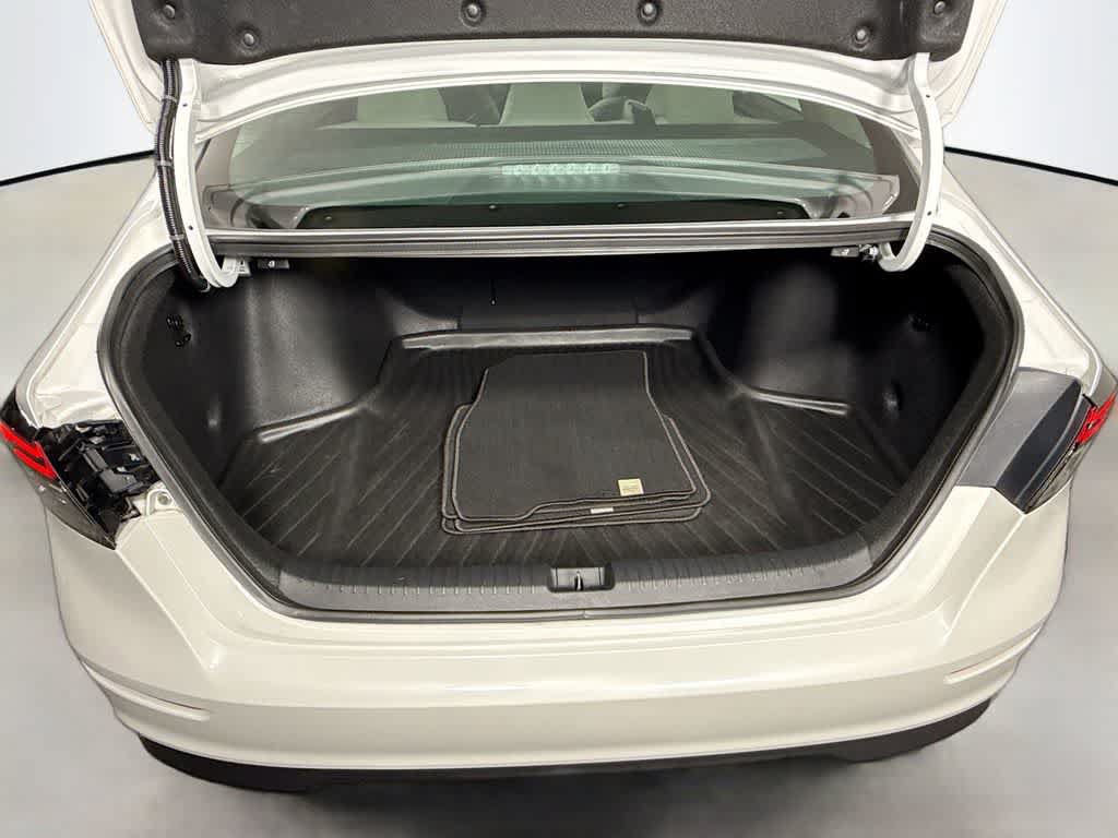 Certified 2023 Honda Accord EX image 22