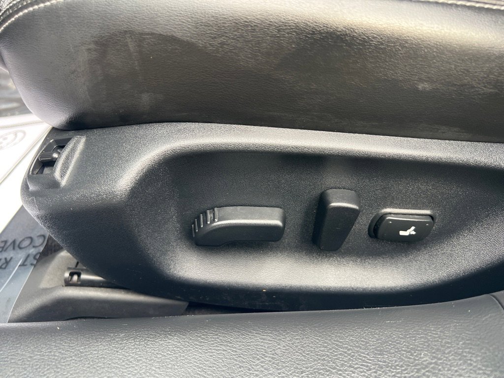 Used 2018 INFINITI Q50 Sport w/ Sensory Package (Sport) AWD/4WD image 30
