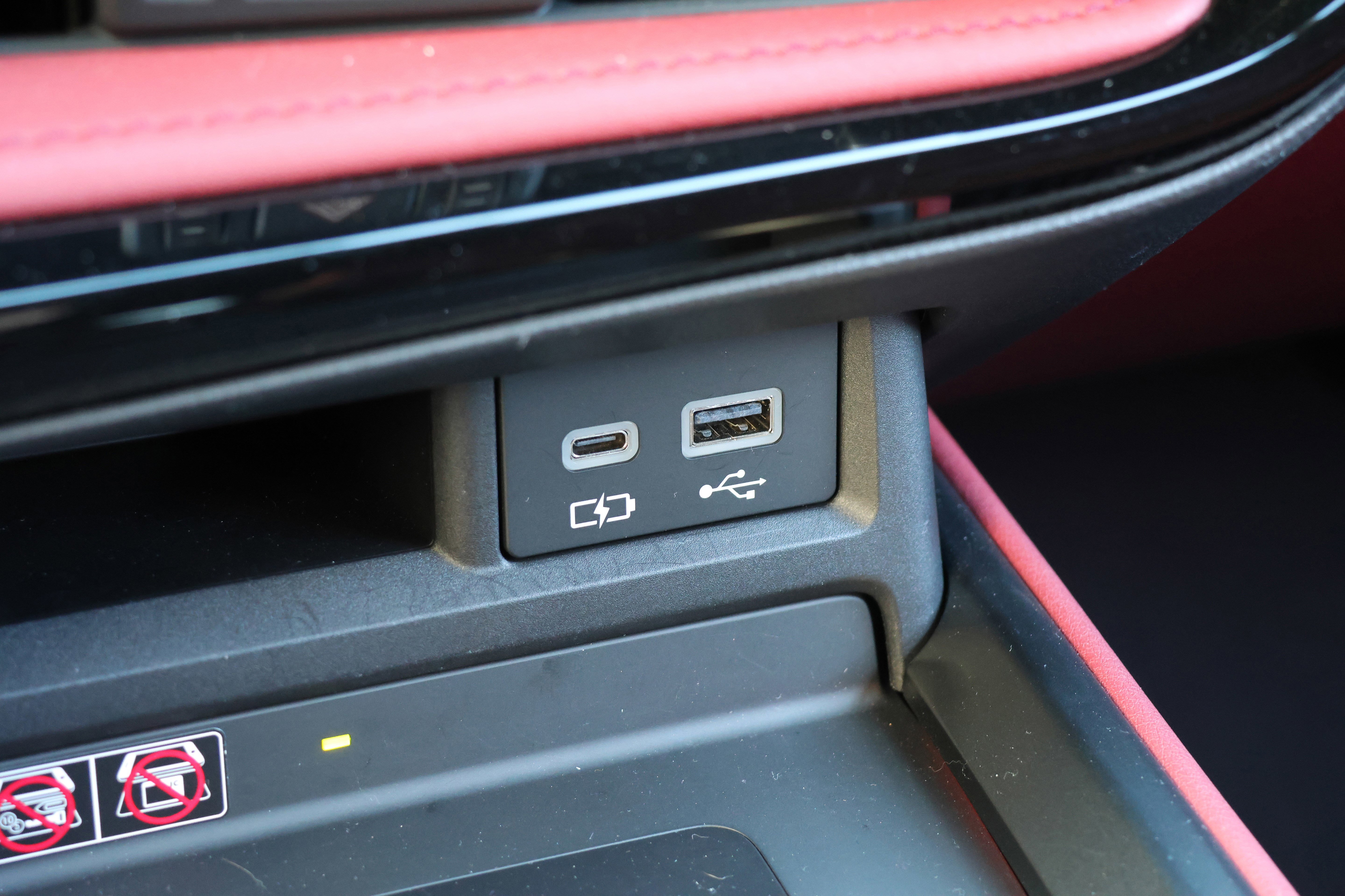 Used 2024 Lexus NX 300h AWD w/ Luxury Package image 30