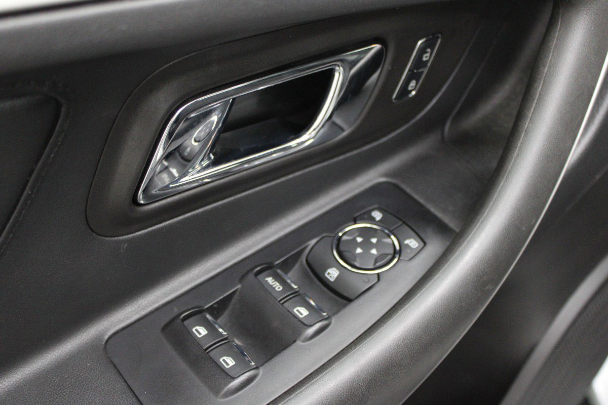 Used 2018 Ford Taurus SEL FWD image 14