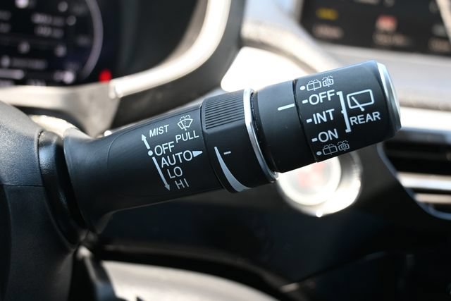 Used 2023 Acura MDX w/ Technology Package AWD/4WD image 37