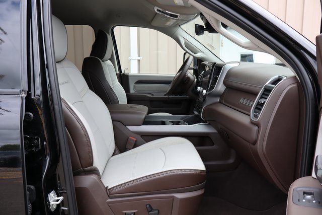 Used 2025 RAM 2500 Laramie w/ Towing Technology Group image 50