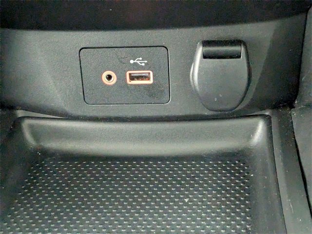 Used 2018 Nissan Rogue SL w/ Premium Package image 24