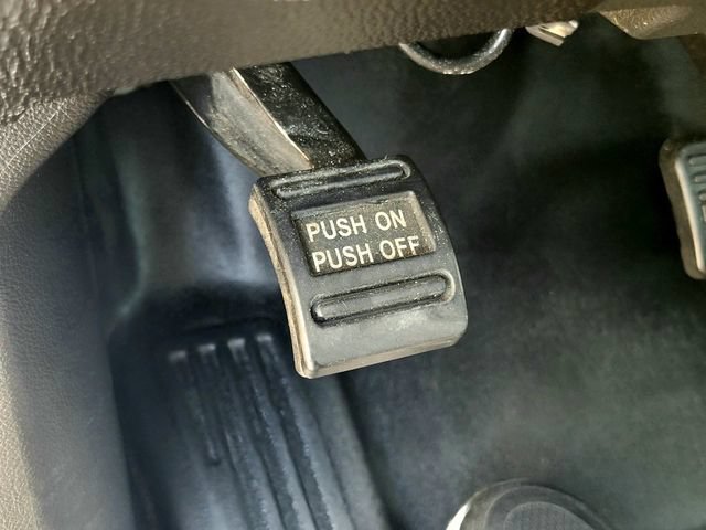 Used 2017 GMC Sierra 3500 2WD Regular Cab image 30