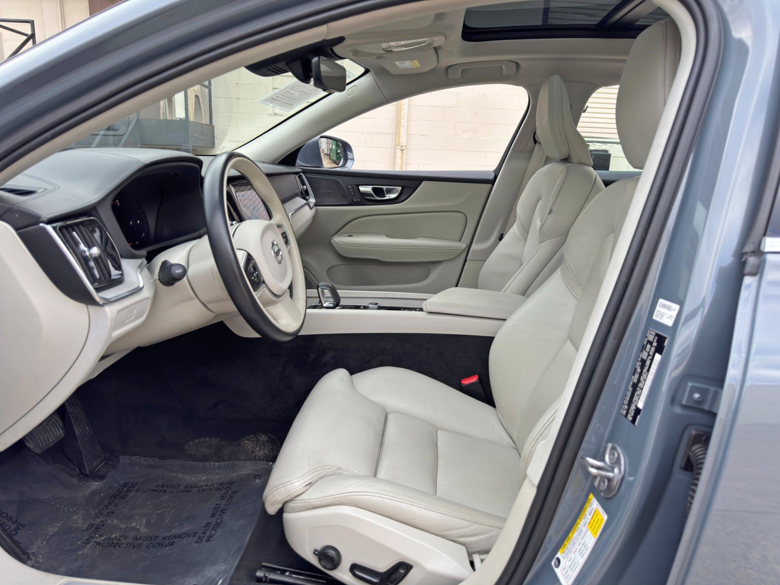 Used 2023 Volvo S60 B5 Ultimate w/ Climate Package FWD image 17