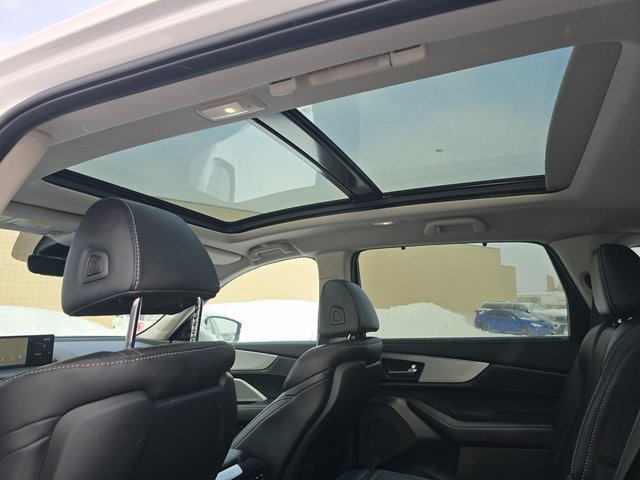 Used 2024 Acura MDX SH-AWD w/ Technology Package image 14