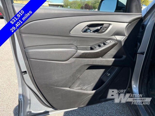 Used 2023 Chevrolet Traverse LT w/ Midnight/Sport Edition AWD/4WD image 6