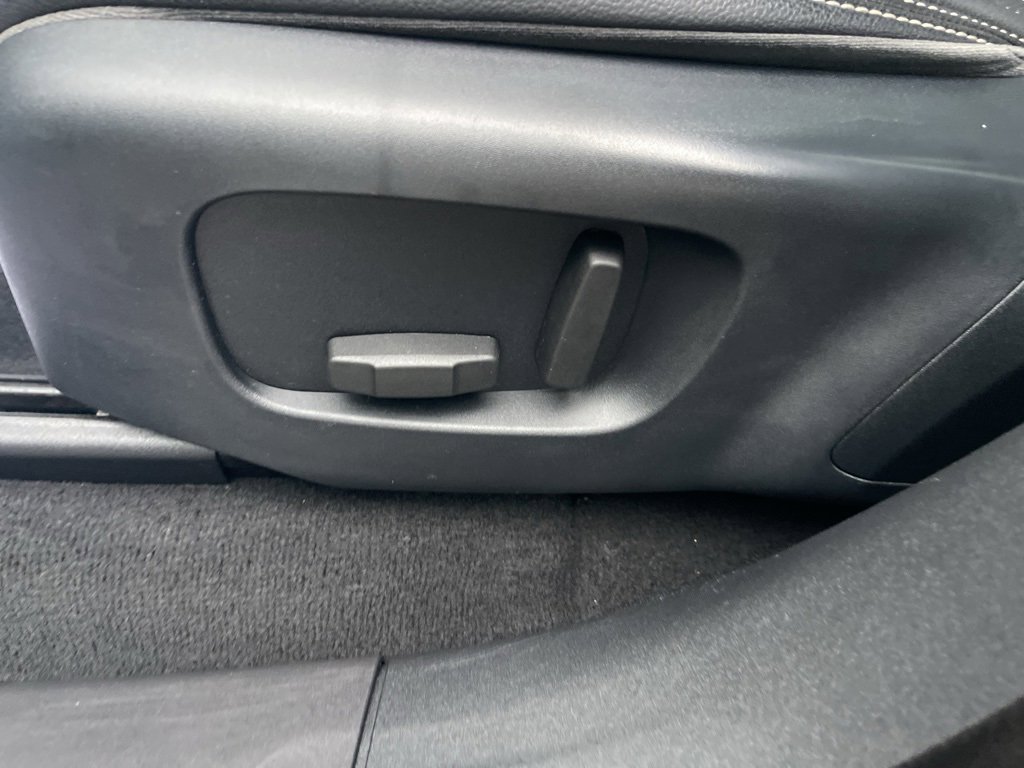 Used 2018 Land Rover Range Rover Velar R-Dynamic SE image 19