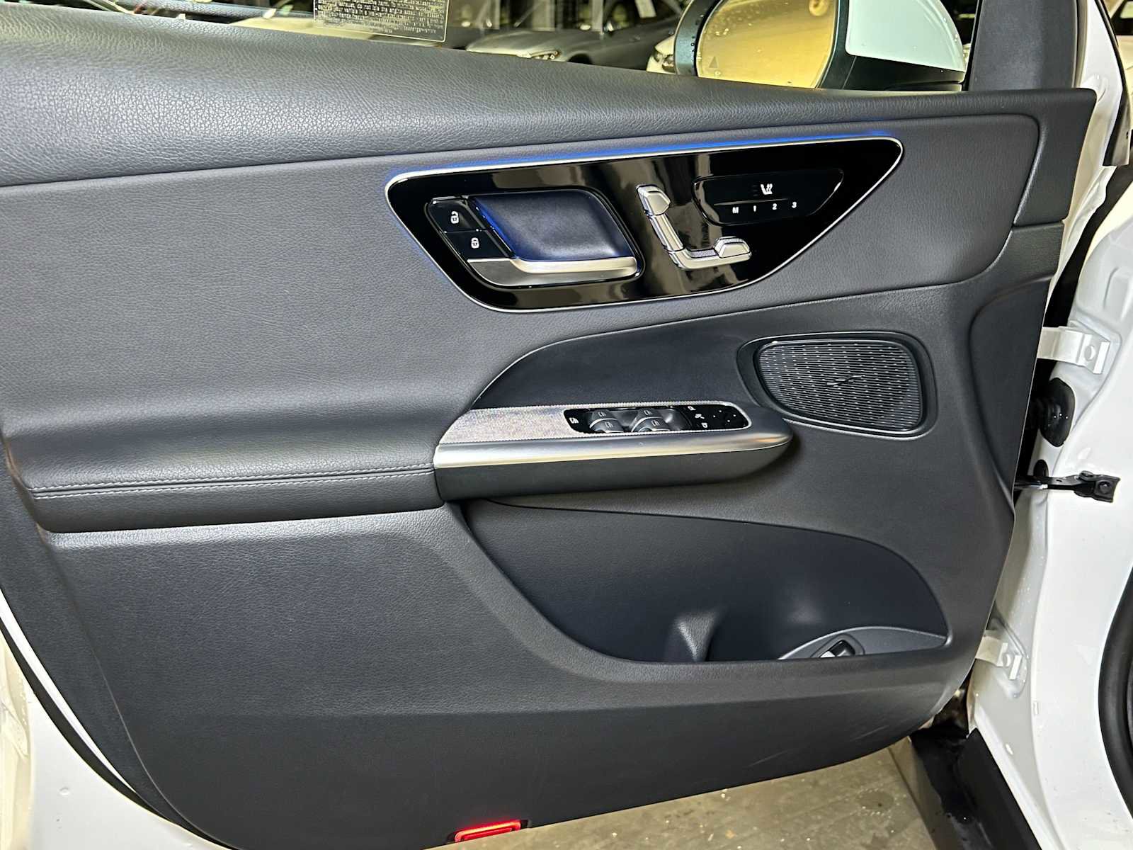 Certified 2025 Mercedes-Benz GLC 300 4MATIC image 21