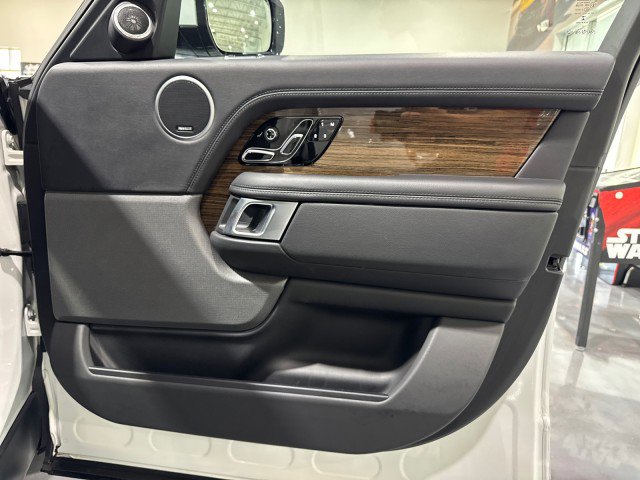 Used 2018 Land Rover Range Rover image 52