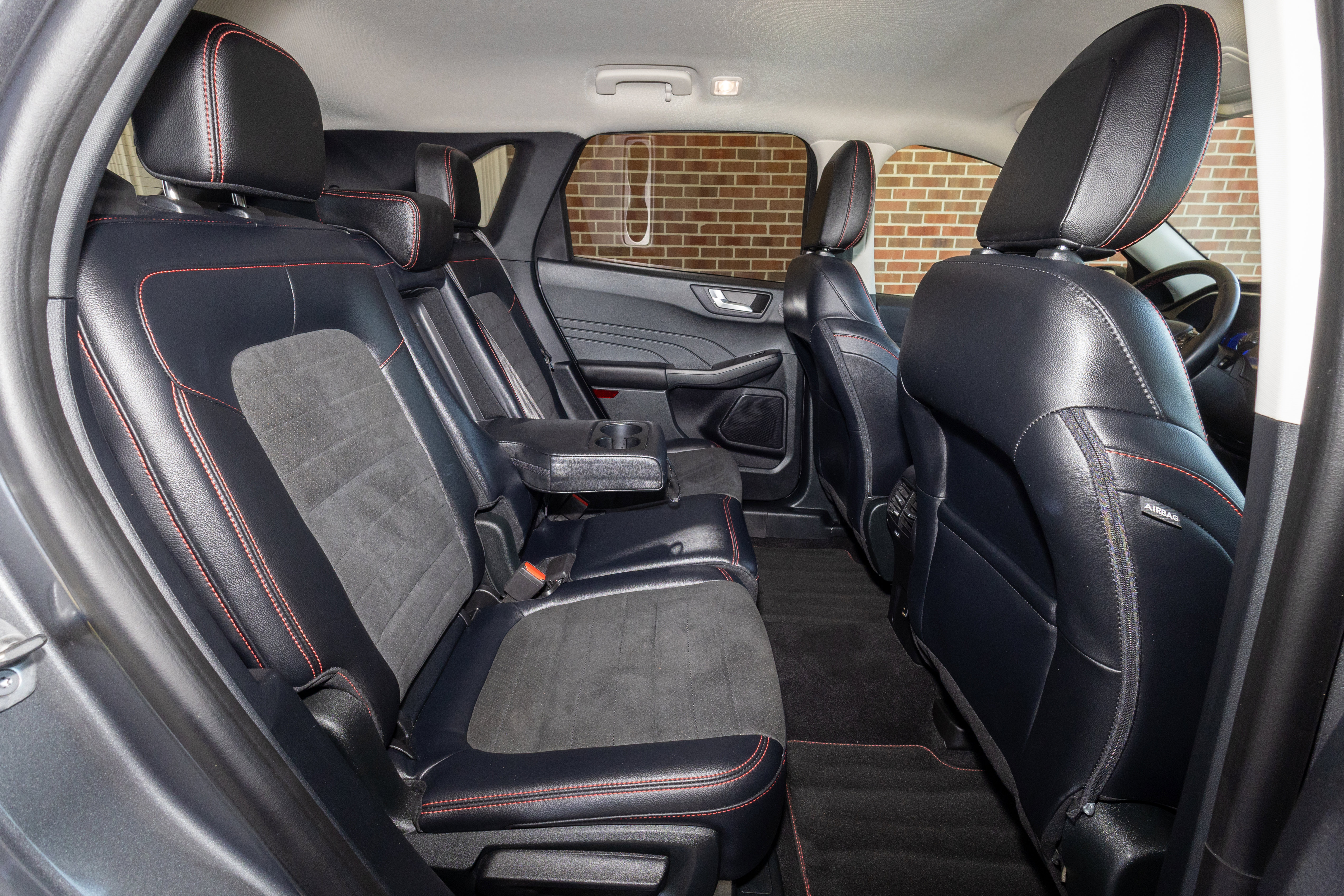 Used 2022 Ford Escape SEL w/ SEL Stealth AWD Package image 23